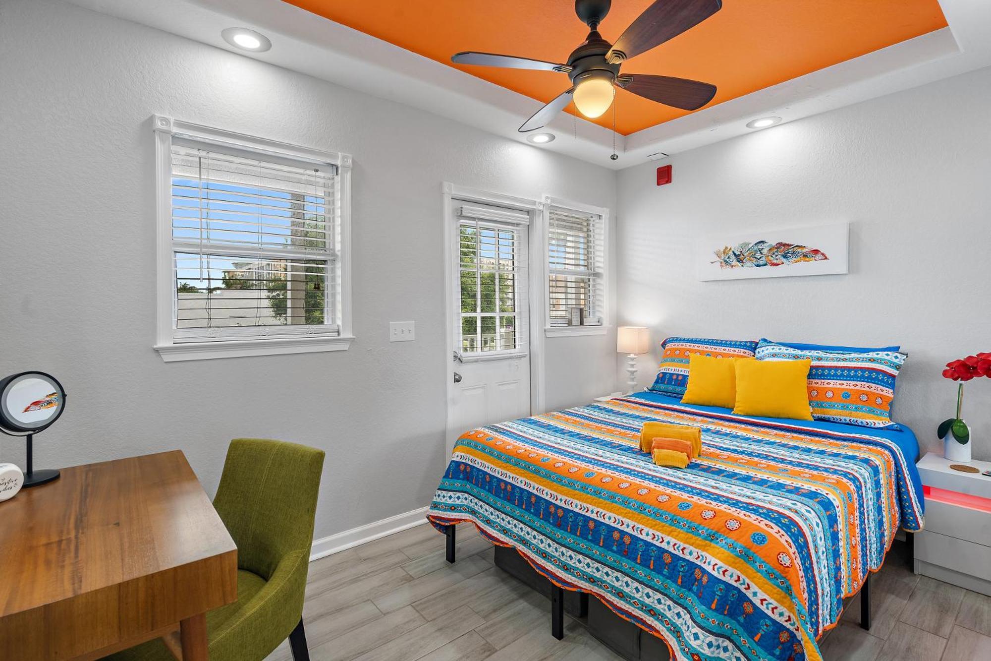 Itz A Vibe - 1 Bedroom Studio In The Heart Of Dtsp St. Petersburg Exterior foto
