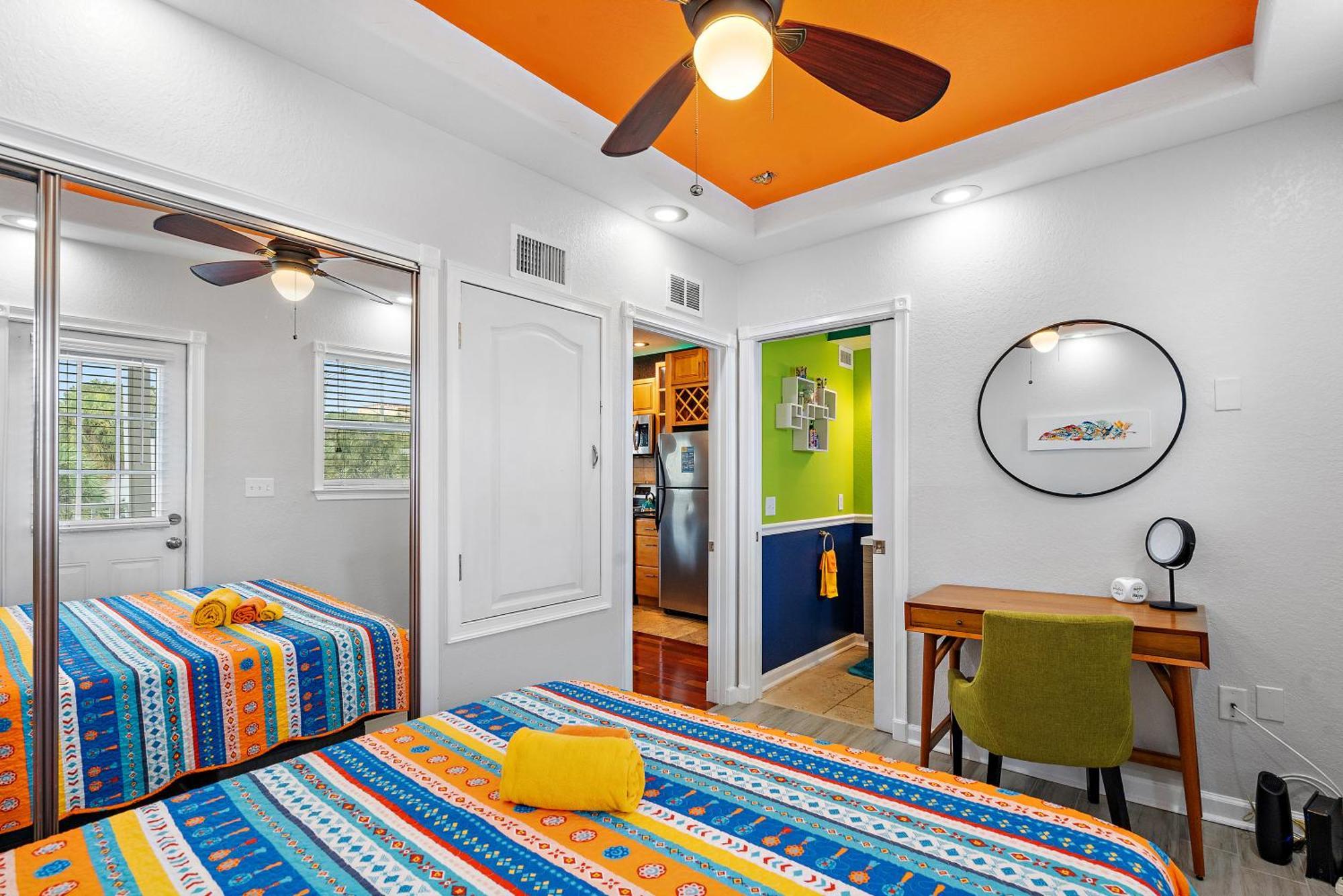 Itz A Vibe - 1 Bedroom Studio In The Heart Of Dtsp St. Petersburg Exterior foto